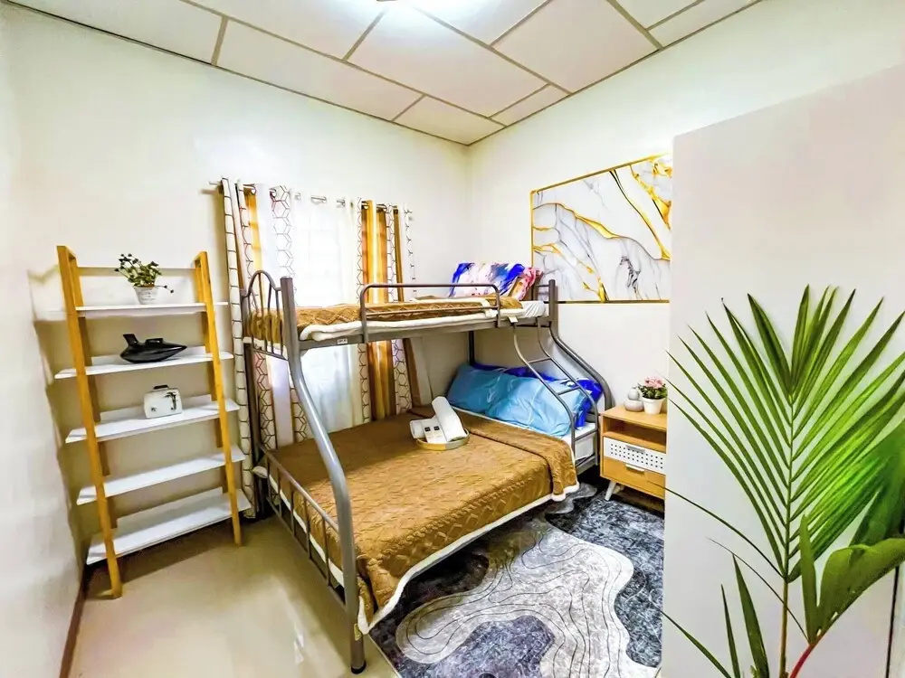 Bloomstone - 2BR Family Suite in Gensan