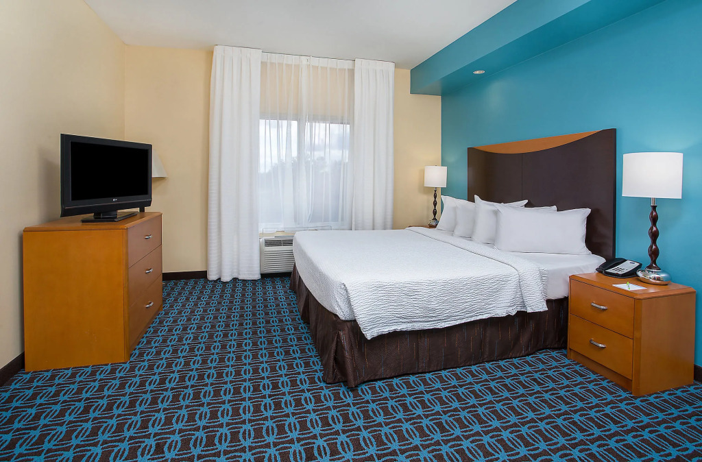 Fairfield Inn & Suites by Marriott Louisville East