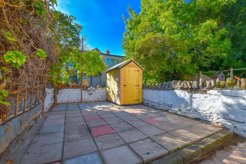 Impeccable 4-bed Home Close to City Centre