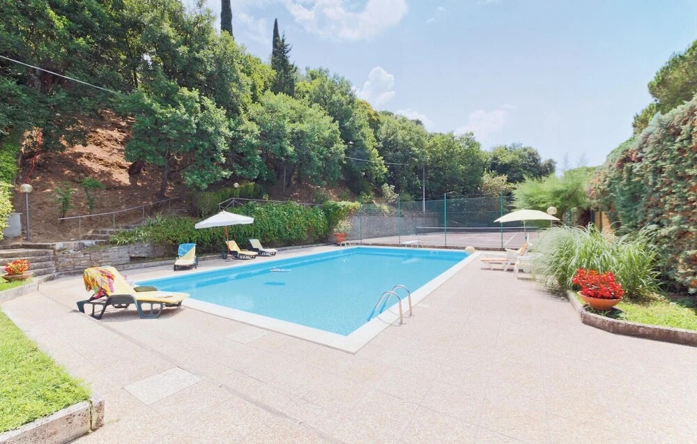 Stunning Home In San Feliciano Sul Tpg