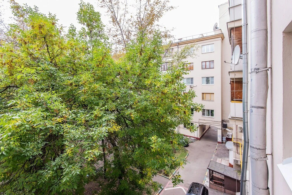 Moscow City Apartments near White House