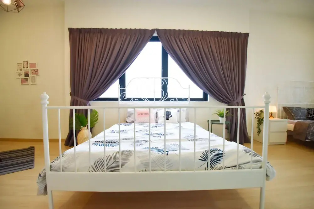 Gt Home encorp strand residence
