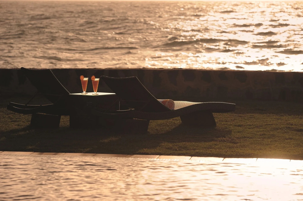Al Nawras Island Resort