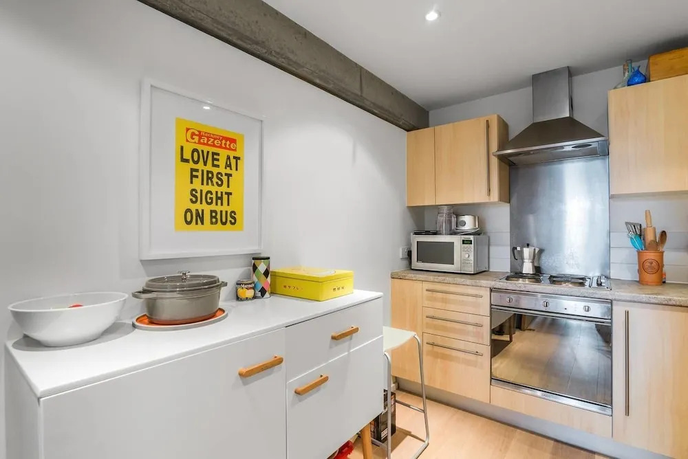 An Architectural 1 Bedroom Apartment