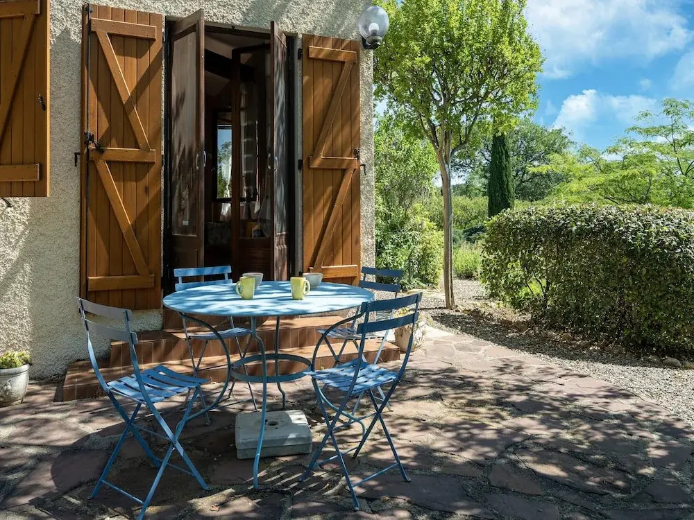 Tranquil Villa, Nature s Embrace