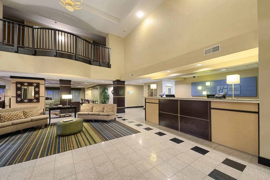 Holiday Inn Express Bloomington West by IHG