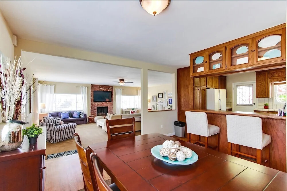 Pacific Shores II 3 Bedrooms 2 Bathrooms Duplex