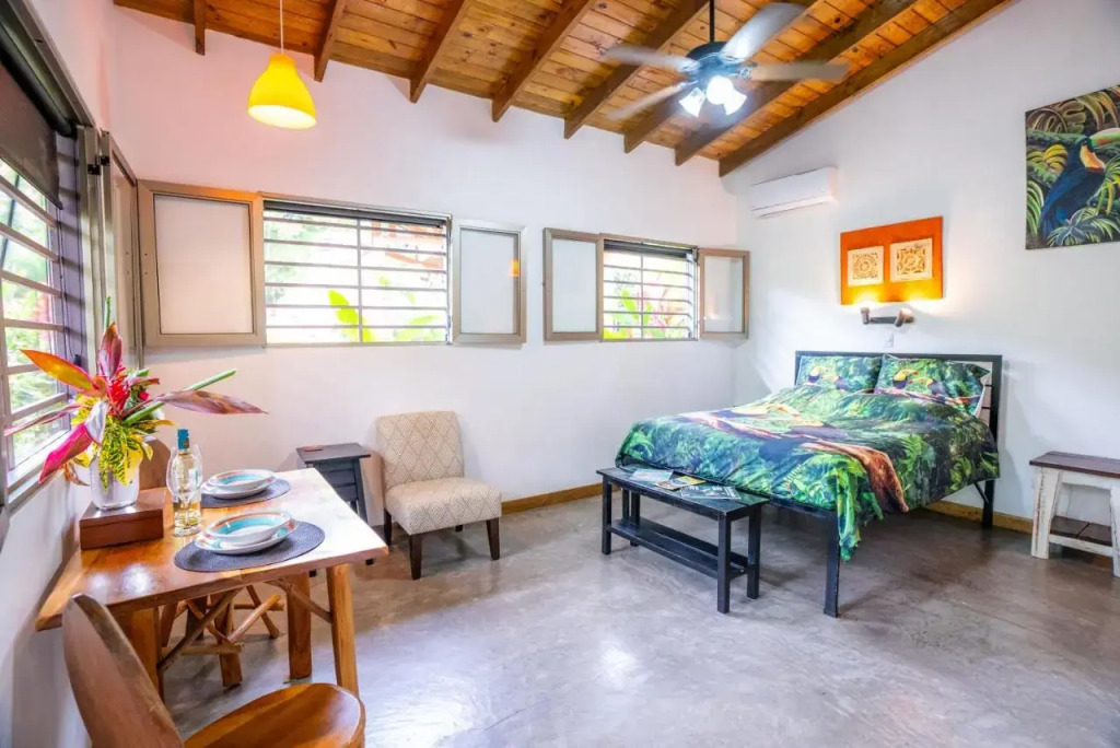 Casitas Del Rio Riverfront Nature Lodge