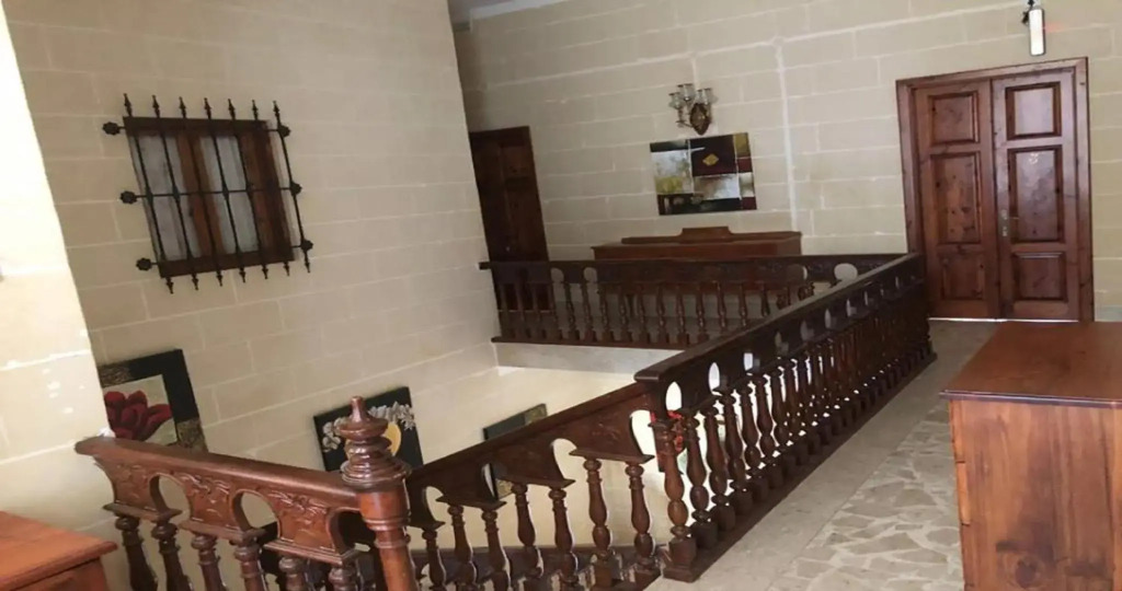 Qronfli Holiday Apartments With Swimming Pool