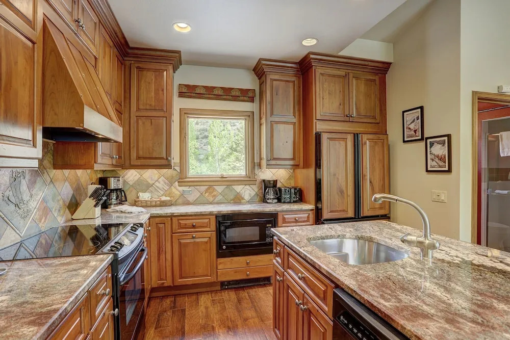 3br 3.5ba Townhome Steps To Beaver Creek Ge & Lifts 3 Bedroom Townhouse by RedAwning