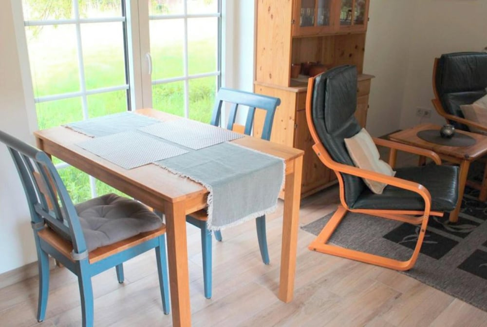 Ferienwohnung am Deich mit Terrasse in Burhave