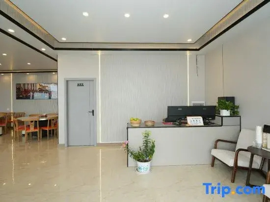 Meiliyue Residential Homestay(Feilaisi Meili Snow Mountain Scenic Area Store)