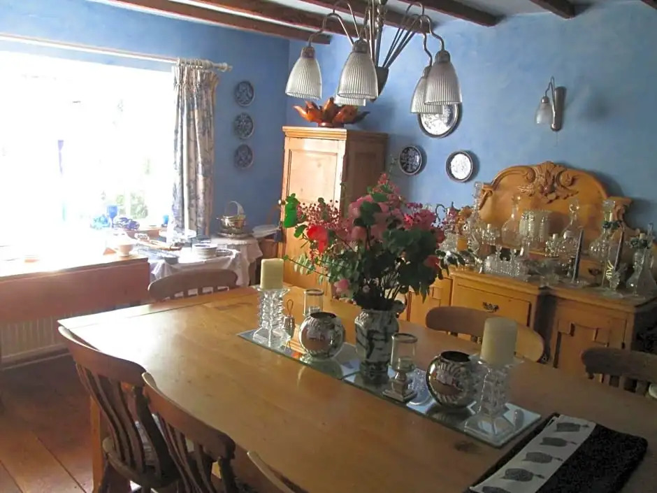 Clayton Wickham Farmhouse