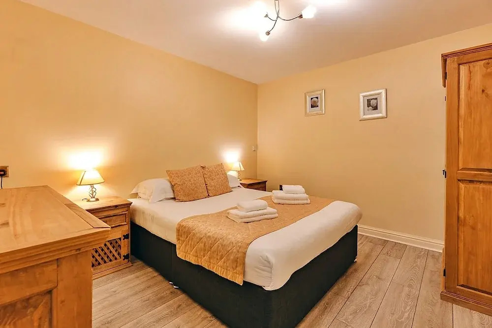 Idyllic Cottage Escape With Garden, No Deposit