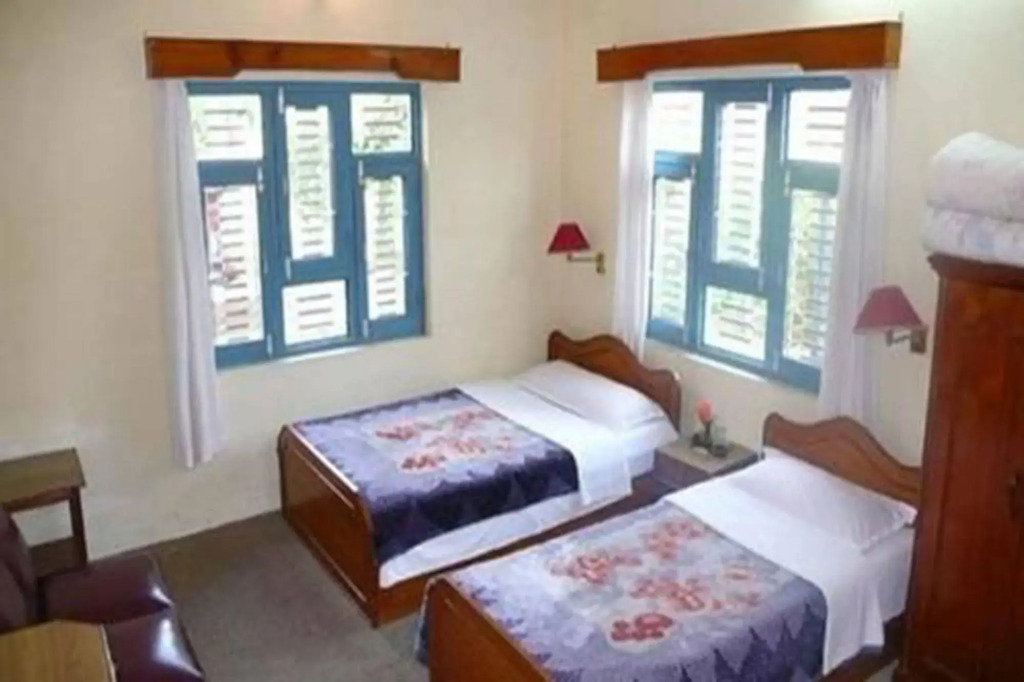 New Solitary Lodge