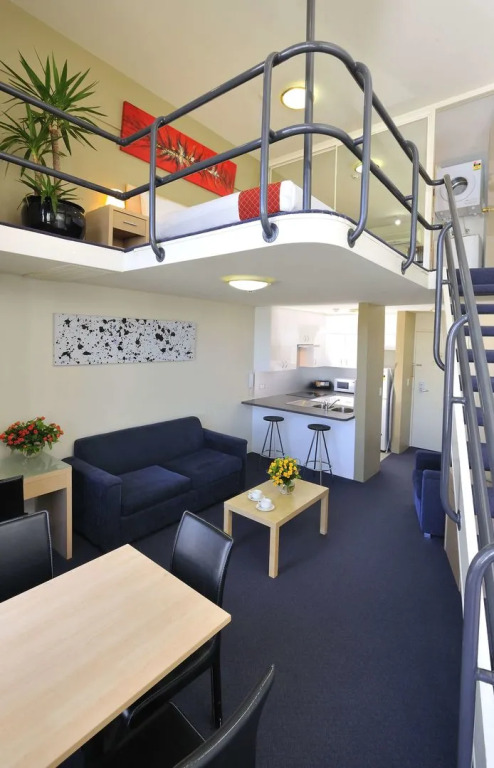 Metro Apartments on Darling Harbour