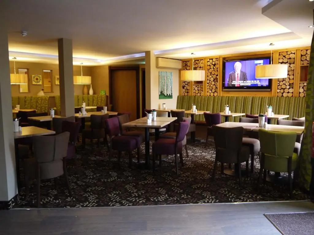 The Gullivers Hotel