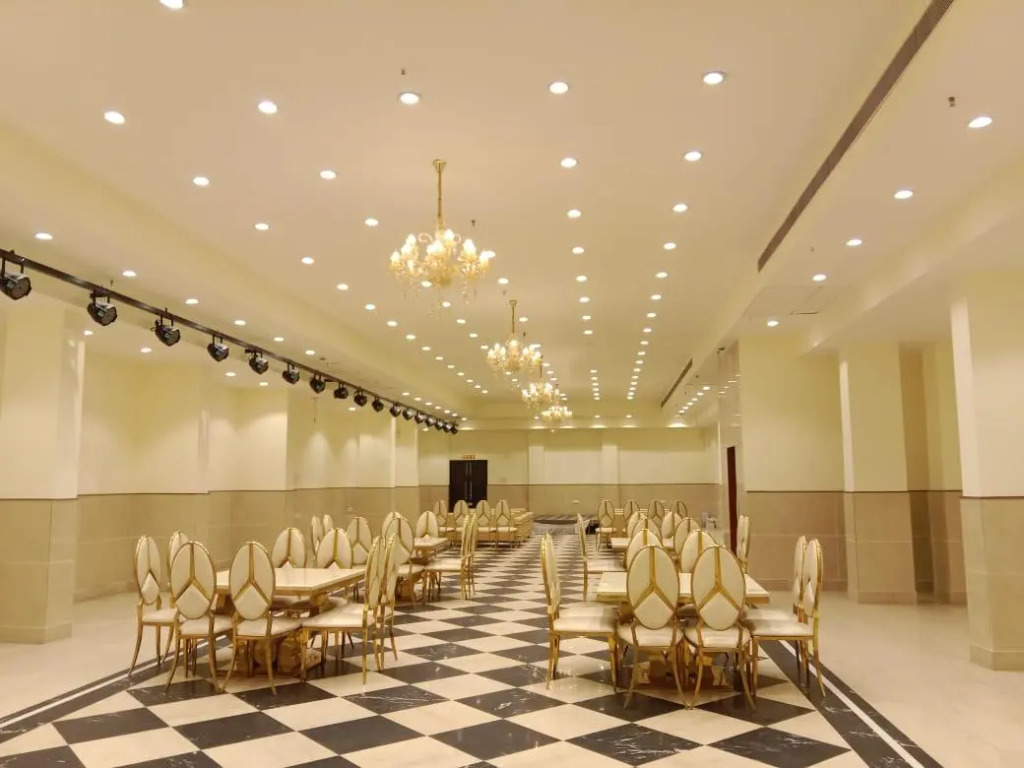 Hotel SKS Grand Palace-Vrindāvan