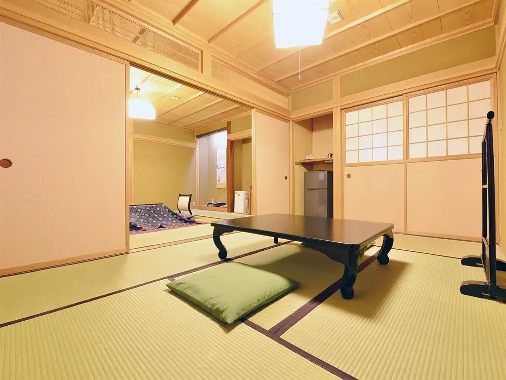 Jinpyokaku