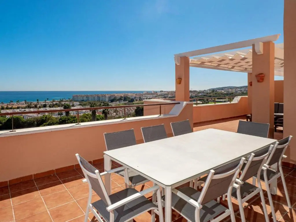 2163-Amazing penthouse, 2 terraces sea-golf view