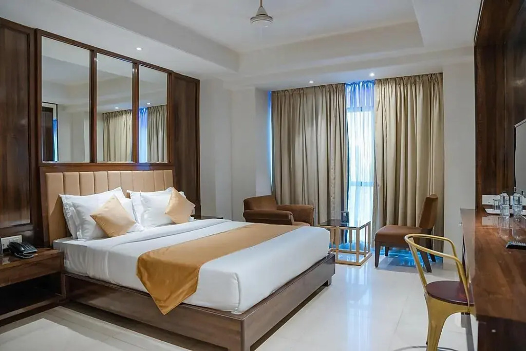 The Shiv Grand