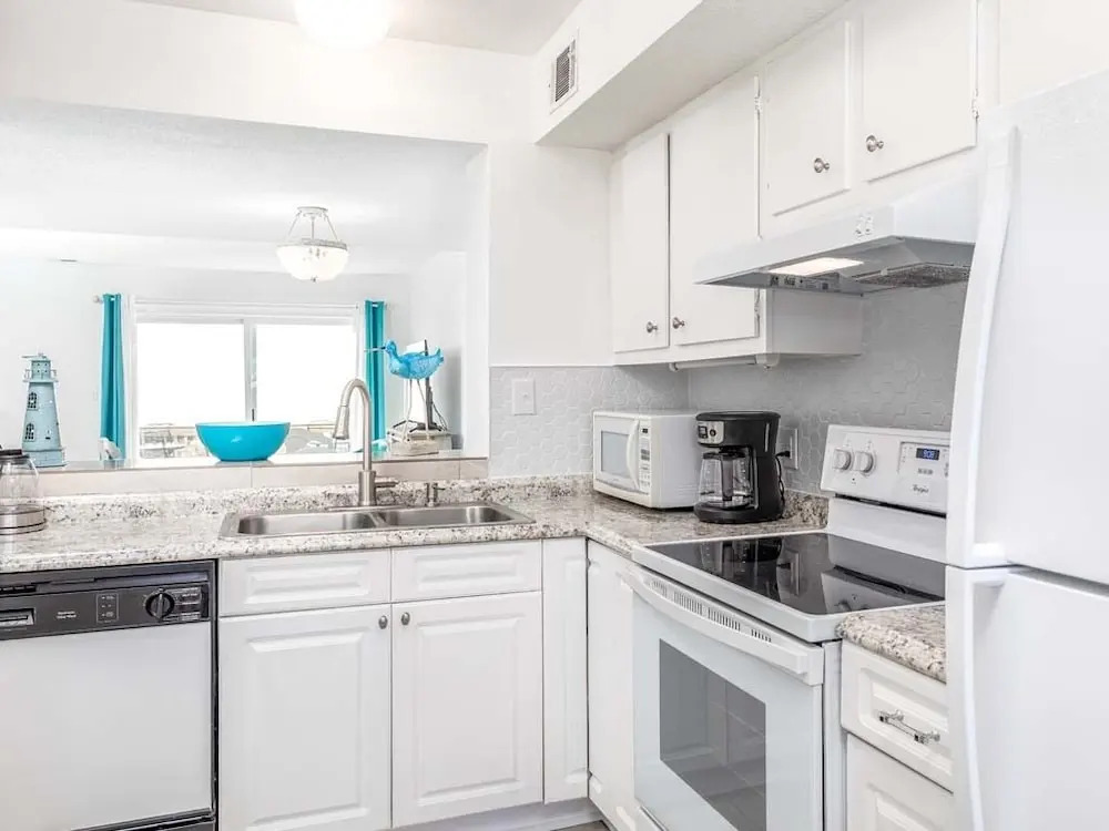 Tybee Lights 114C by Tybee Vacation Rentals