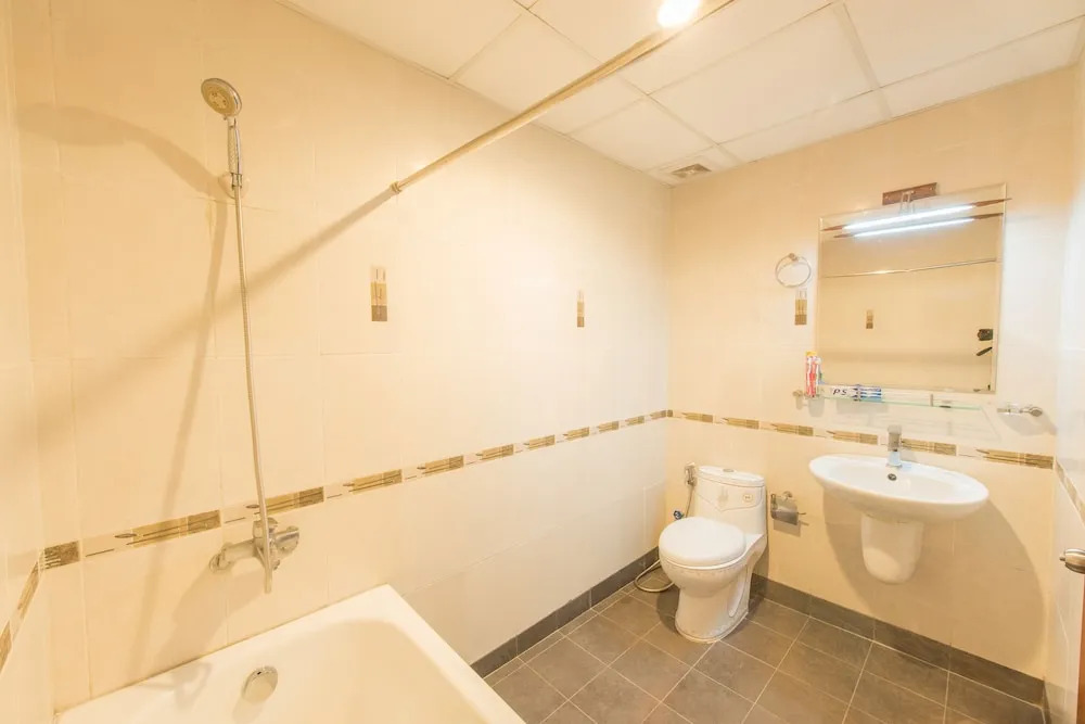 Le Soleil Central River View 3BR Apartment