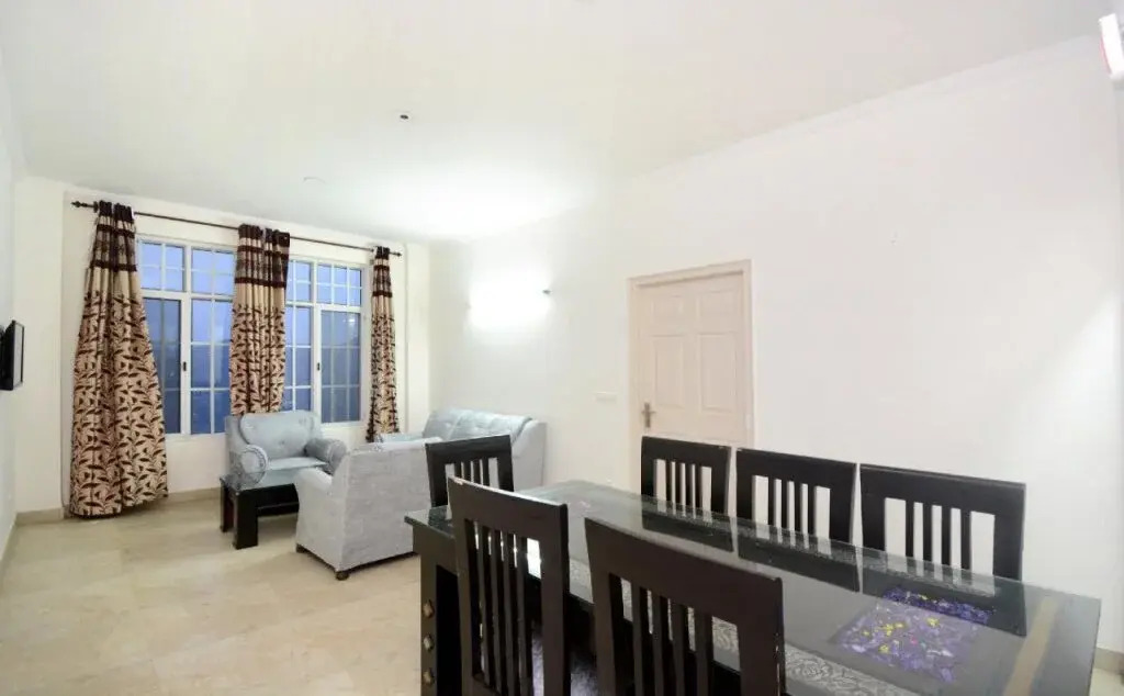 OYO Home 29340 Enticing 2BHK Apartment Kamyana