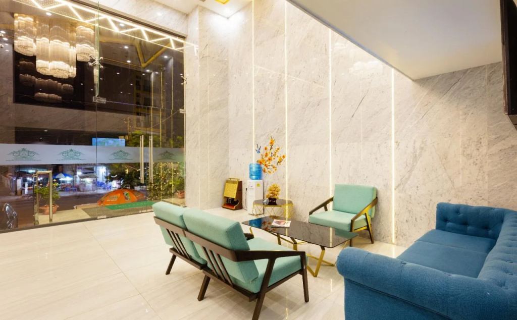 Crown Hotel Nha Trang