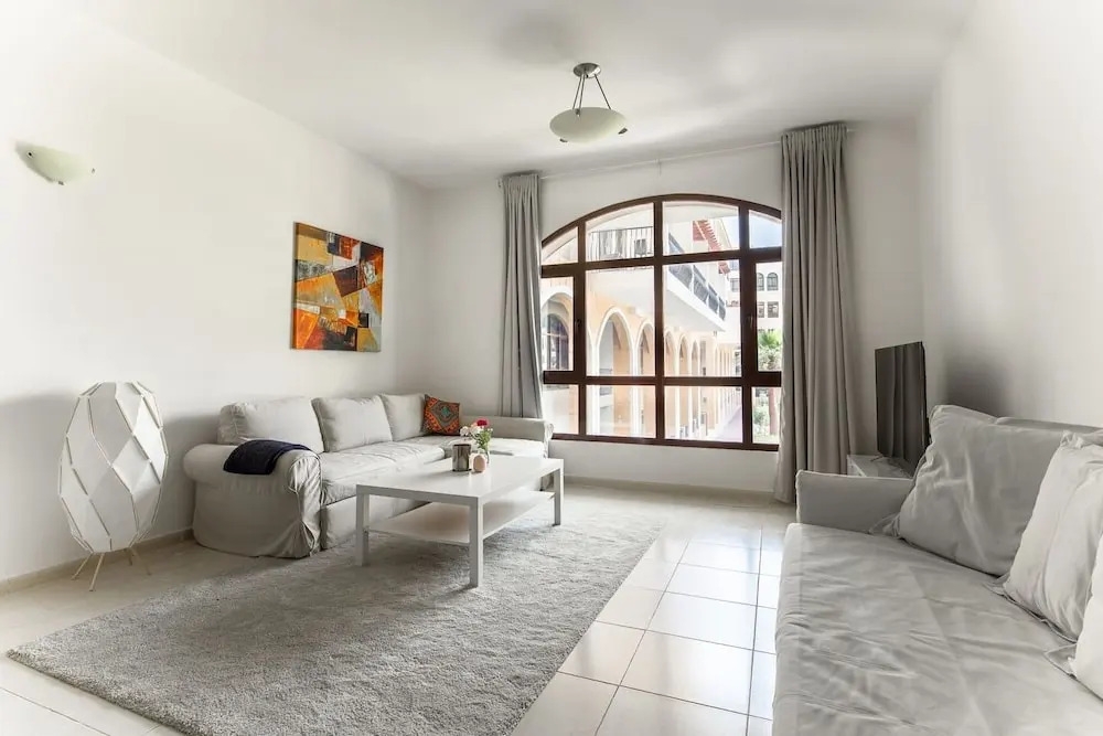Spacious 1BR in Heart of JVC
