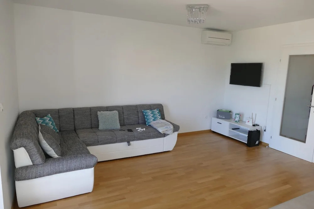 Apartment Luxanni 2