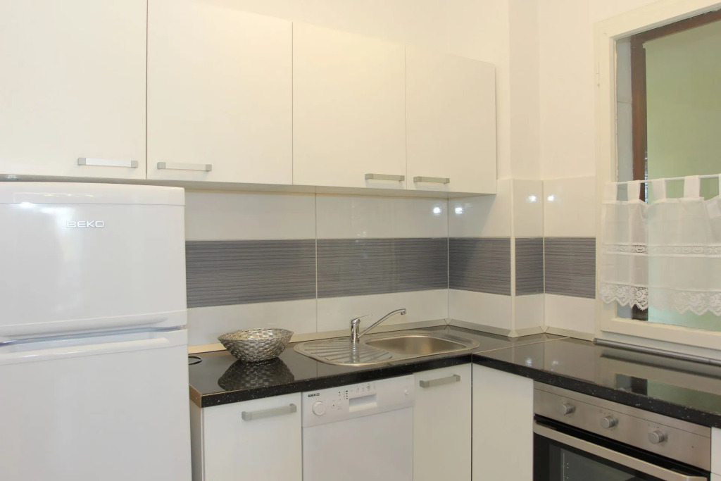 Holiday house Silvia - open pool: Supetar, Island Brac