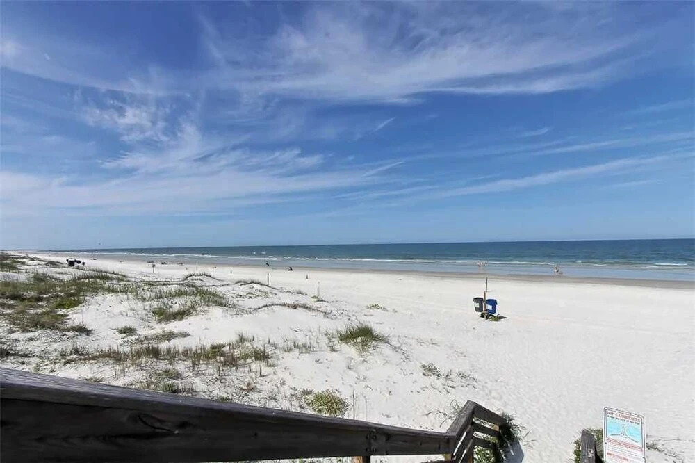 Averys Ocean Breeze B - Three Bedroom Home