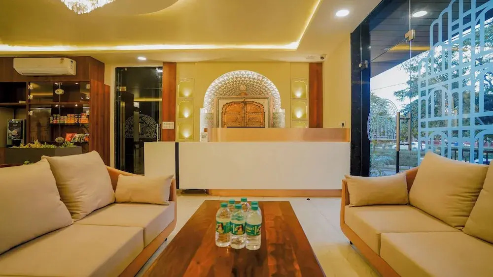 Hotel The Hidden Door-Near Jaipur Airport