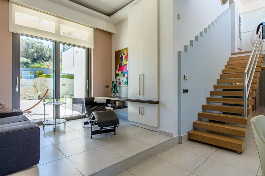 Winehill Villa