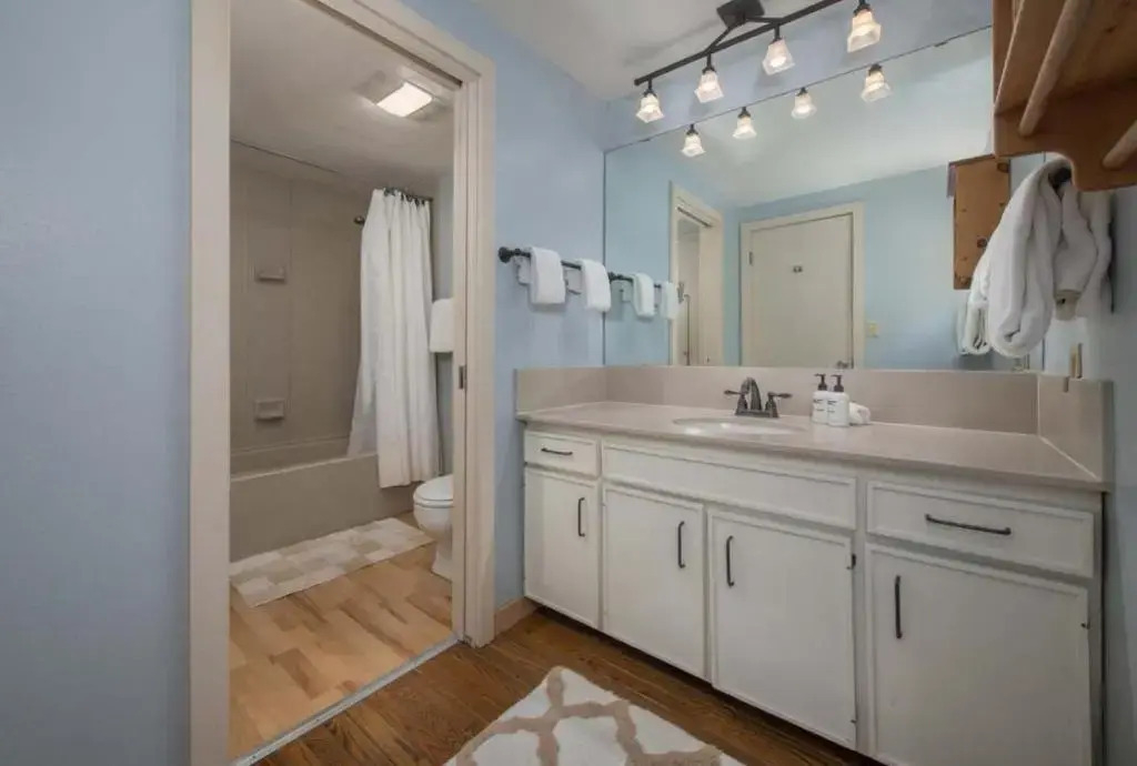 Ten Sleep - 2BR Condo #A-2 - LLH 63284