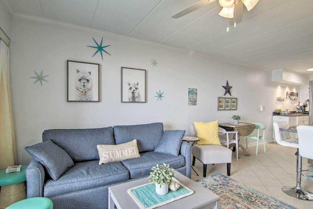 Condo Retreat w/ Balcony on Ocean City Beach!