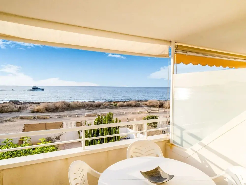 Pretty Holiday Home in Sant Josep de Sa Talaia near Sea
