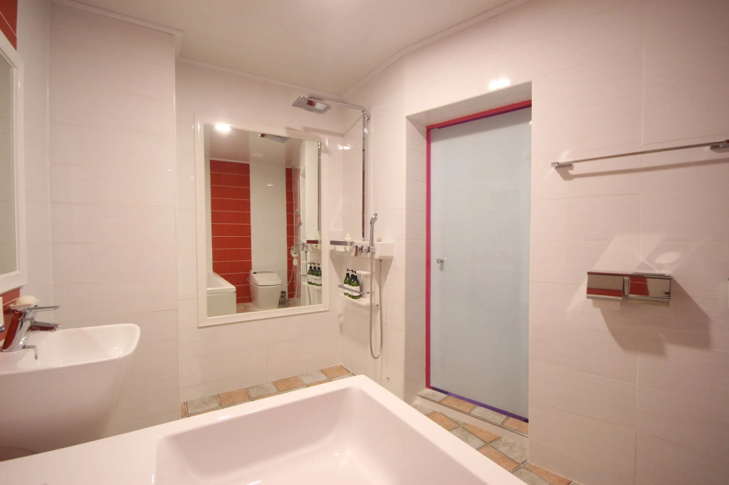 Color M motel