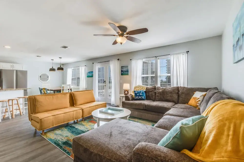 Sel De Vie 6 BR Sleeps 18 dog Friendly
