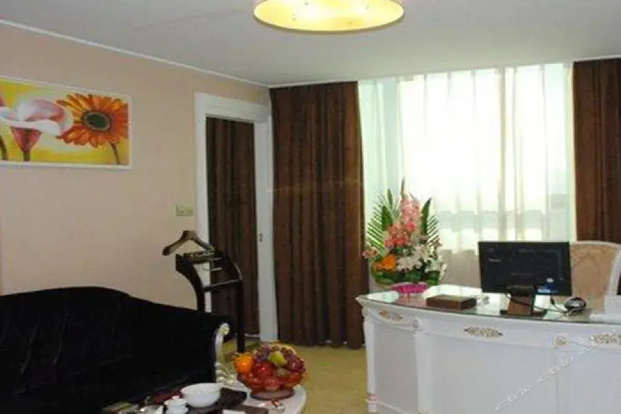 Grand Honor International Hotel