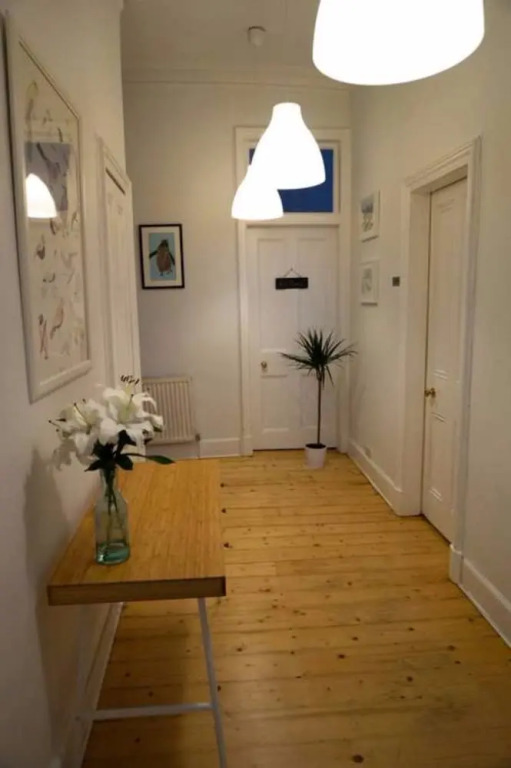 1 Bedroom Apartment In Morningside