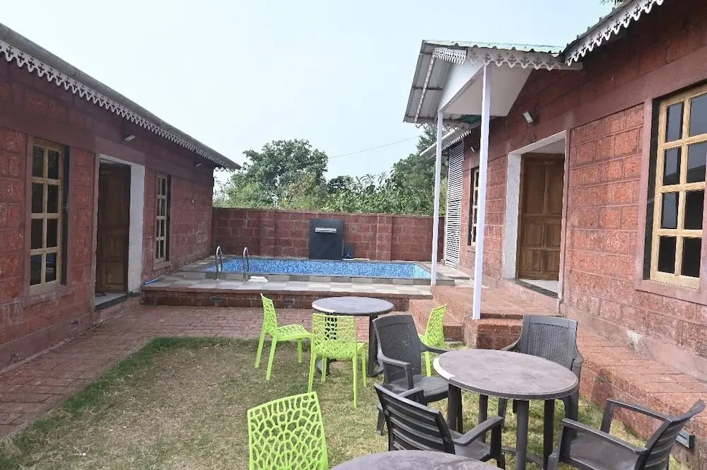 Shiv Parvati Resort