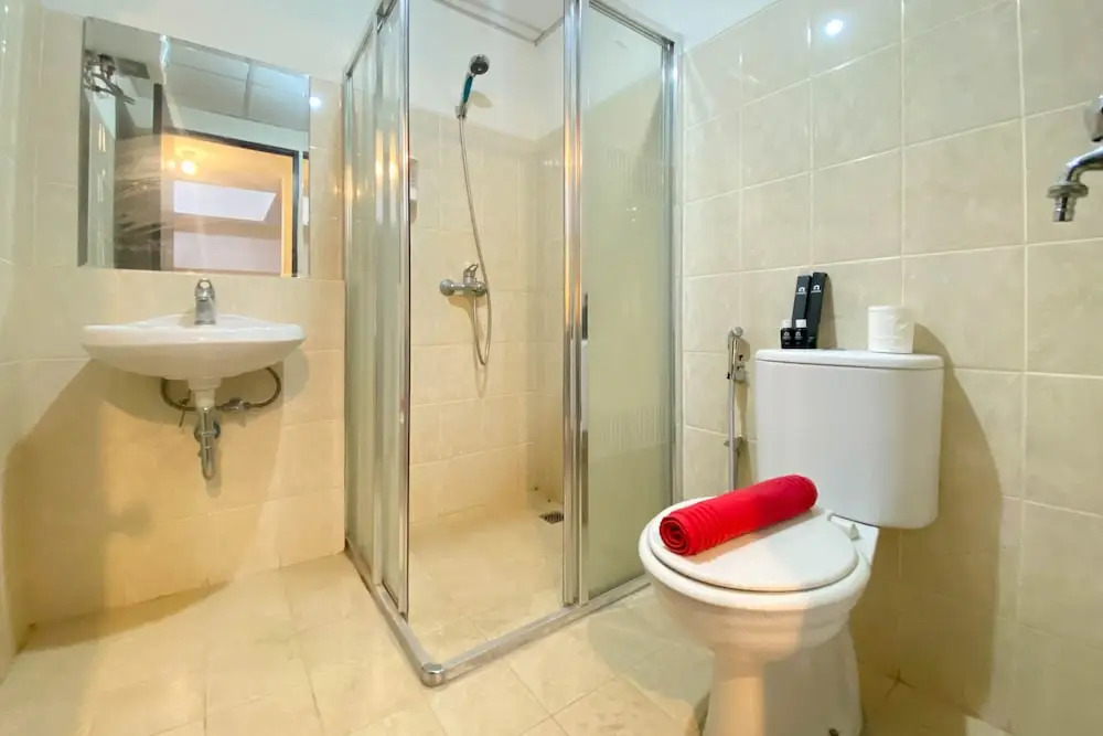 Comfy And Minimalist 1Br At The Wave Kuningan Apartment