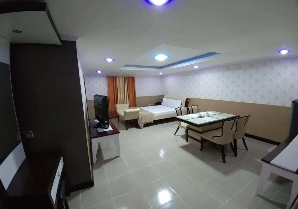 OYO 700 Pj Inn Hotel