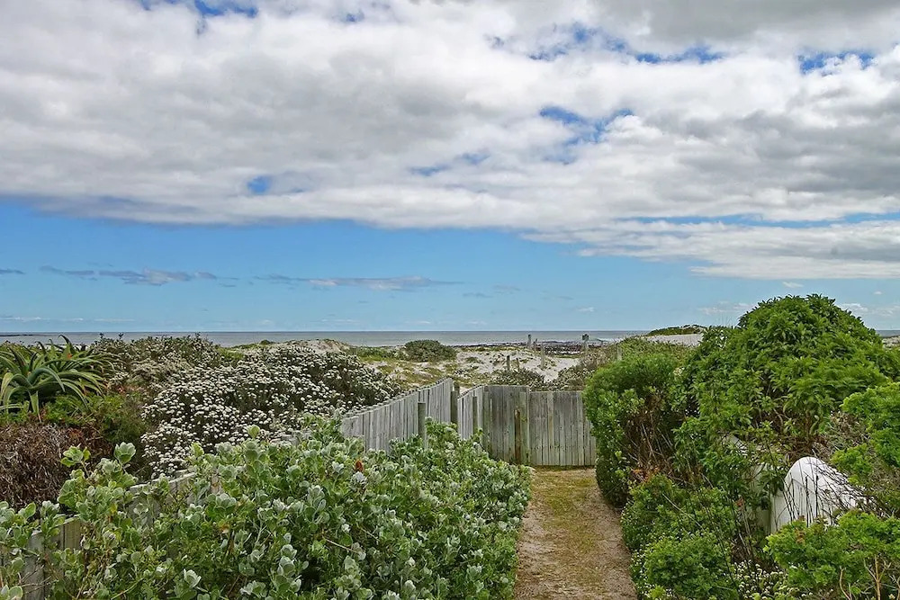 At Kommetjie Way