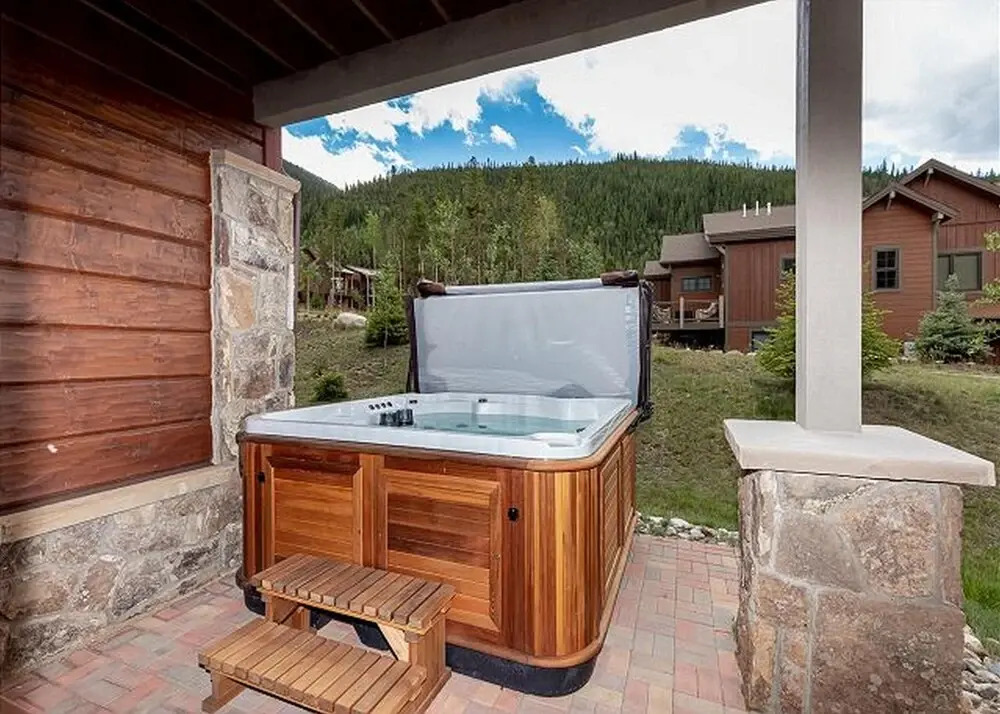 Alders by Summit County Mountain Retreats