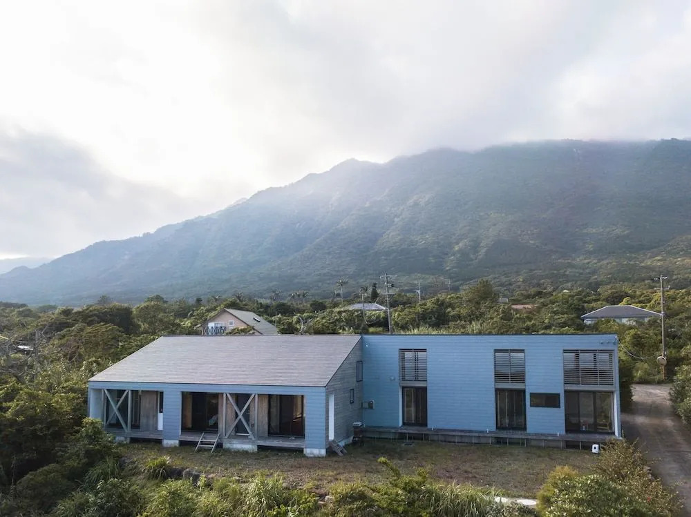 Ananda Chillage Yakushima