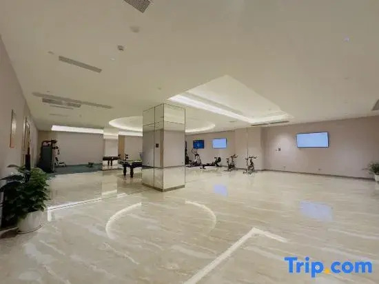 Rig Holiday International Hotel