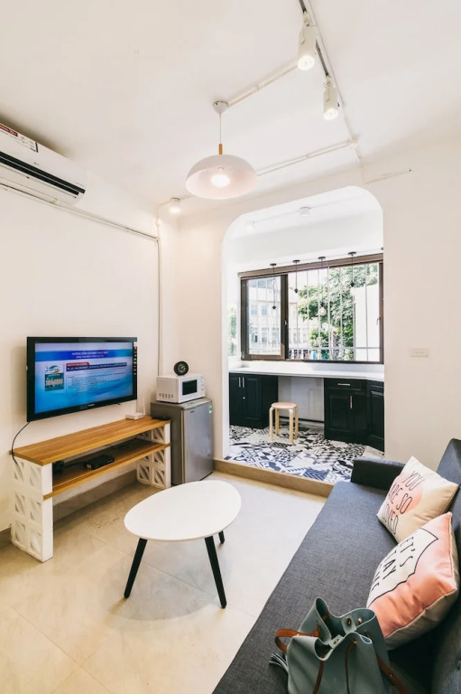 Ha Noi Unique Railway Homestay